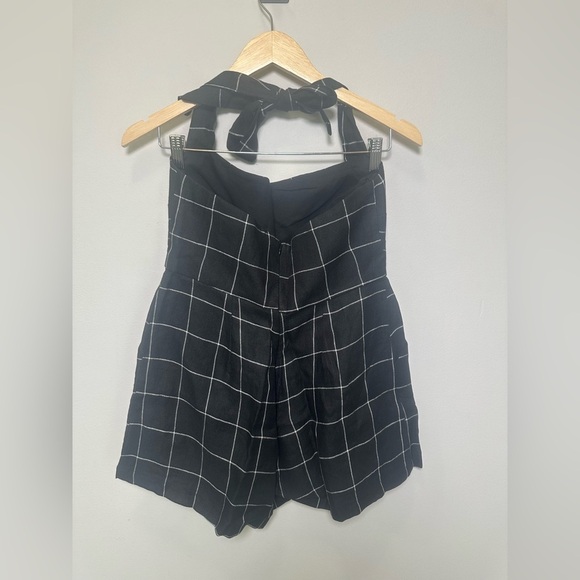 NWT! Revolve X Rumer the label Quinn Romper. Medium - Picture 2 of 6